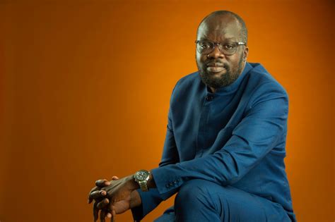 Robert Alai .